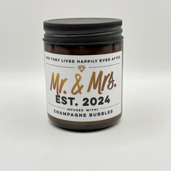 Wax Wit Mr and Mrs Candle Scented Champagne Bubbles Gift - Picture 1 of 5